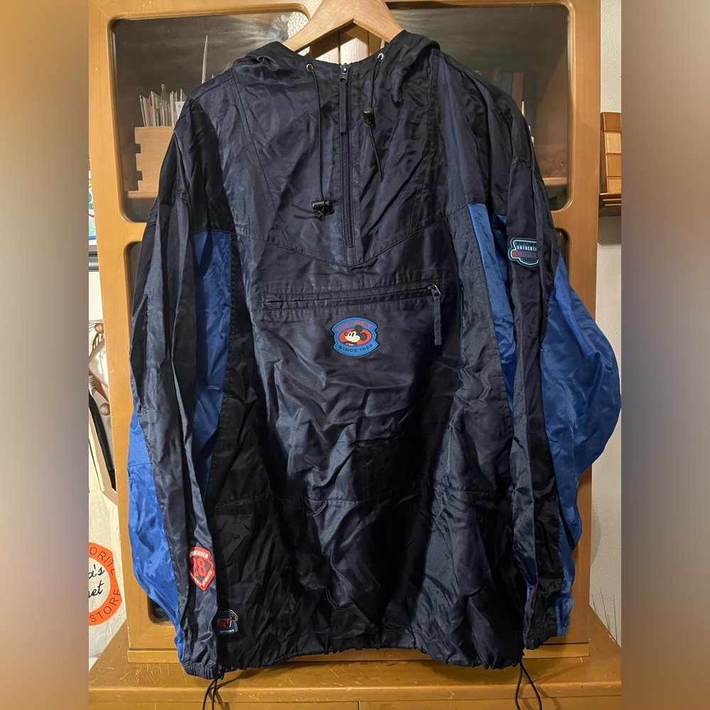 vintage 90s Disney Store Mickey Mouse anorak windbreaker jacket